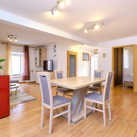Apartments Antonella Вели-Лошинь Экстерьер фото