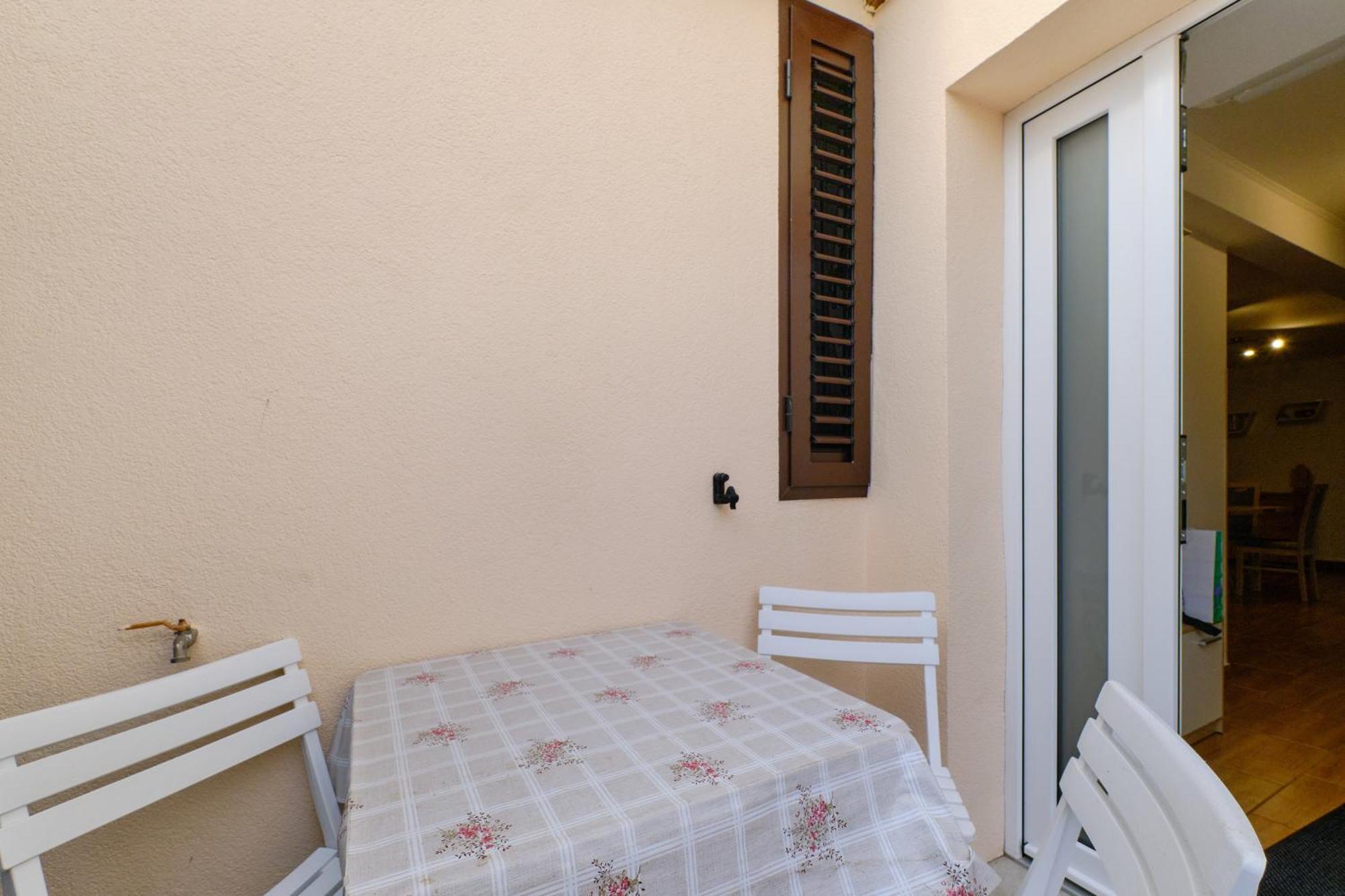Apartments Antonella Вели-Лошинь Экстерьер фото
