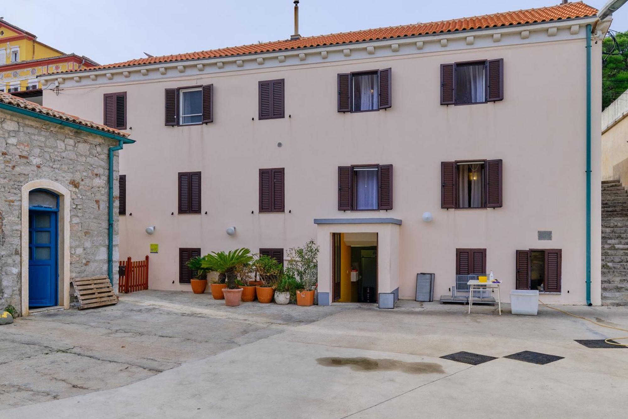 Apartments Antonella Вели-Лошинь Экстерьер фото